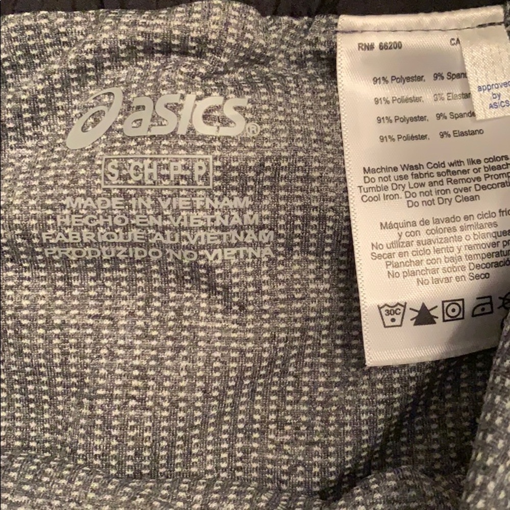 ASICS shorts  NWT_4